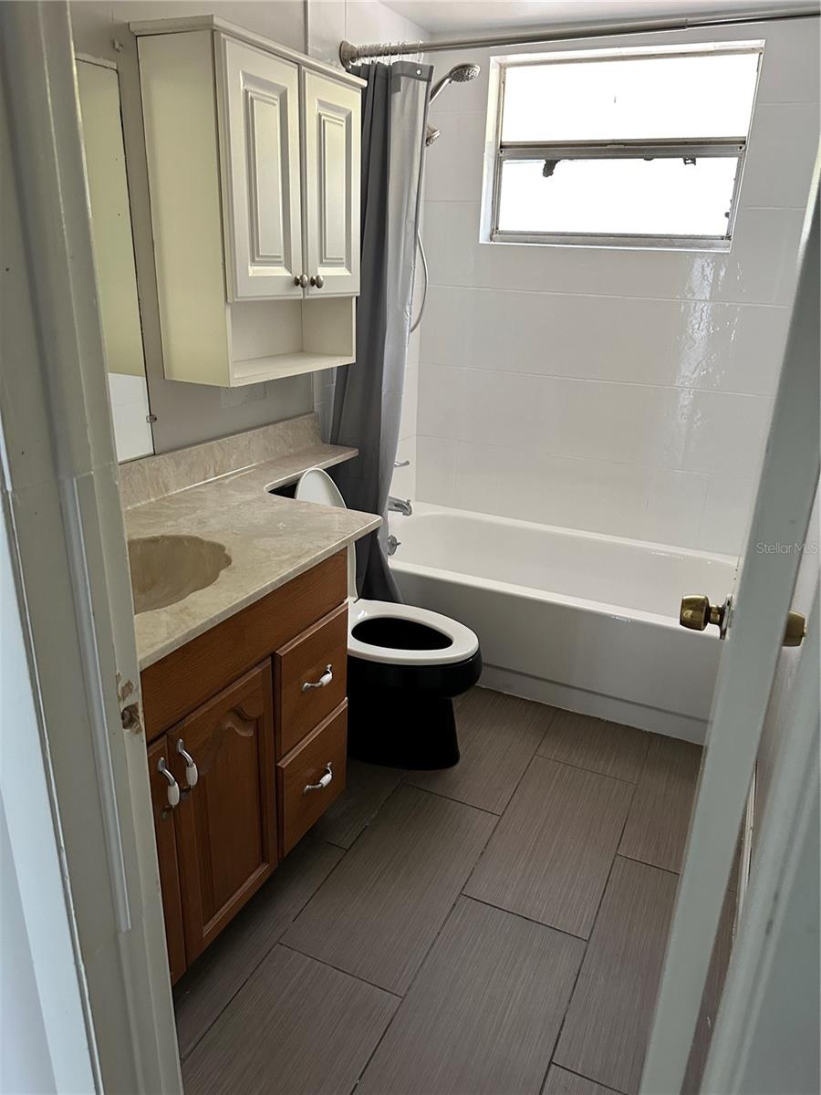 Main bathroom