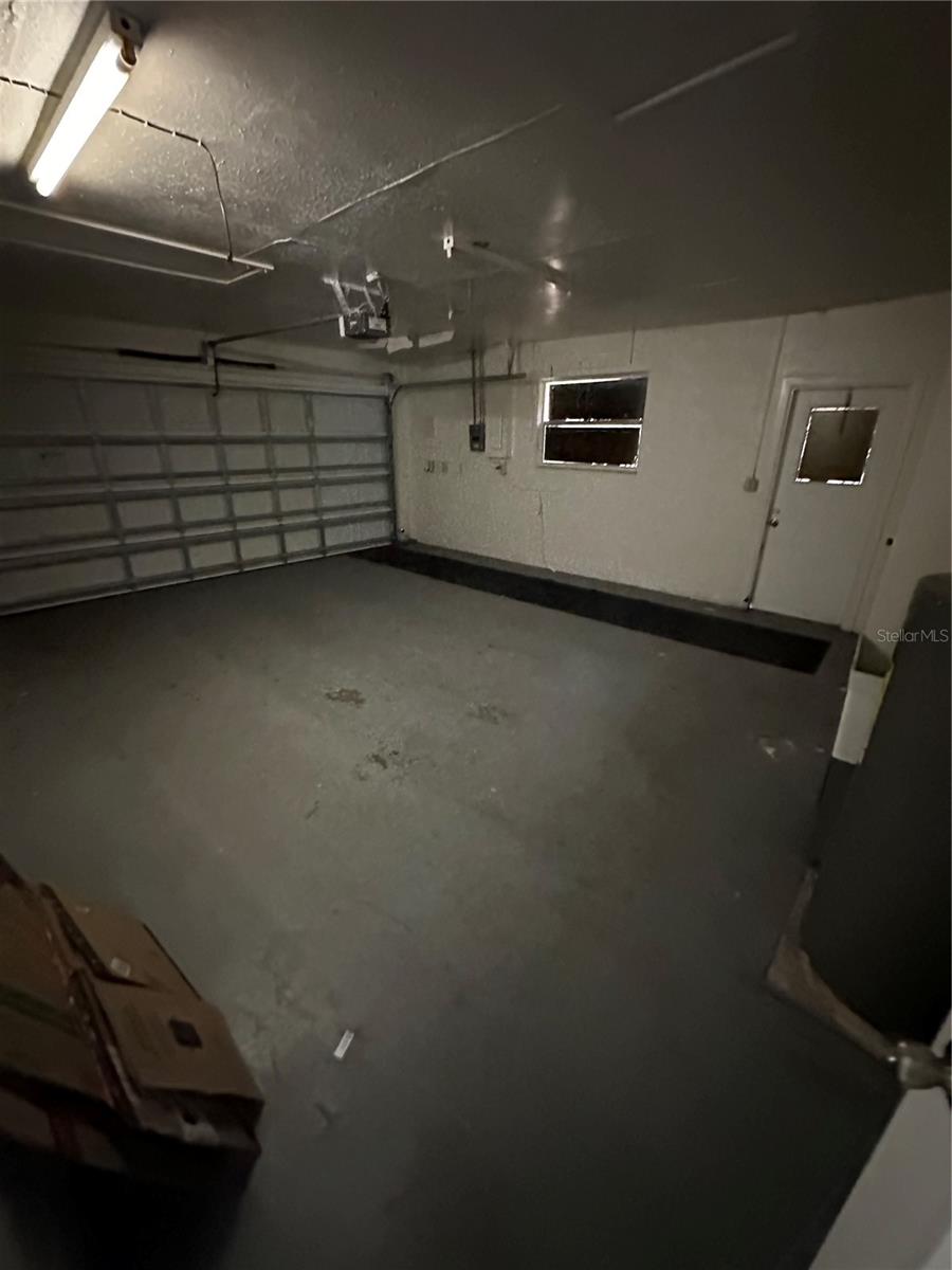 2-car garage with washer/dryer hookups