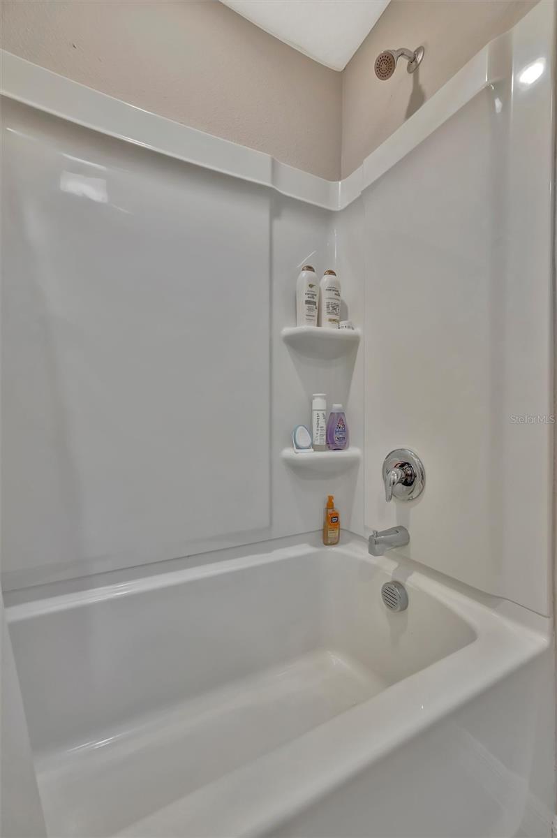 Shower/tub combo
