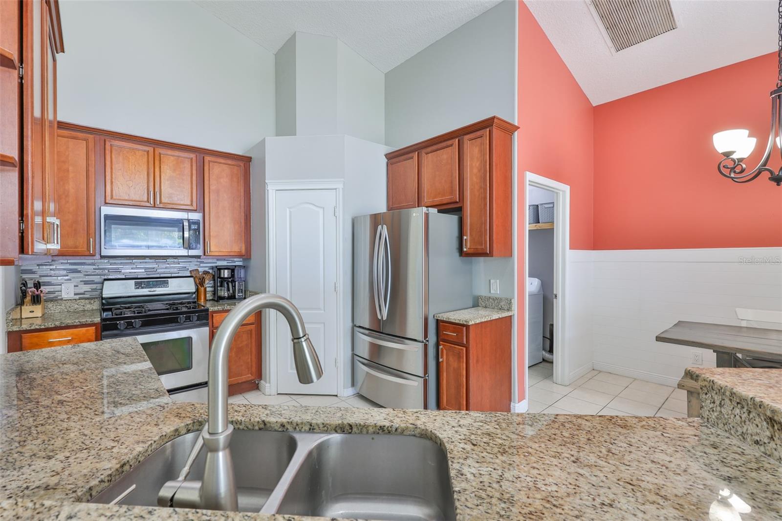 New Refrigerator 2022, Microwave 2024 and a walk-in pantry