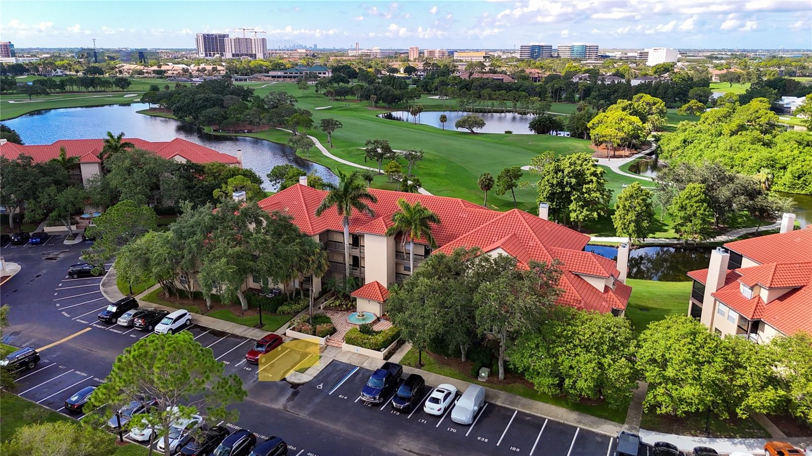 Aerial view of Building 6. Minutes to I-275.