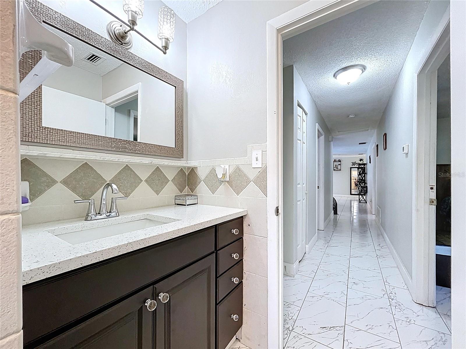 Guest bathroom.