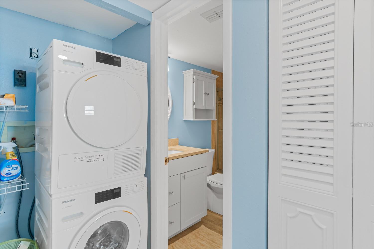 Inside Washer/Dryer