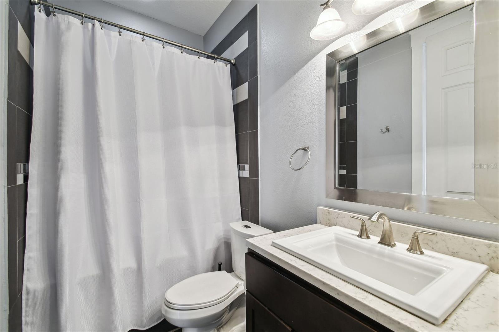 2nd Bathroom