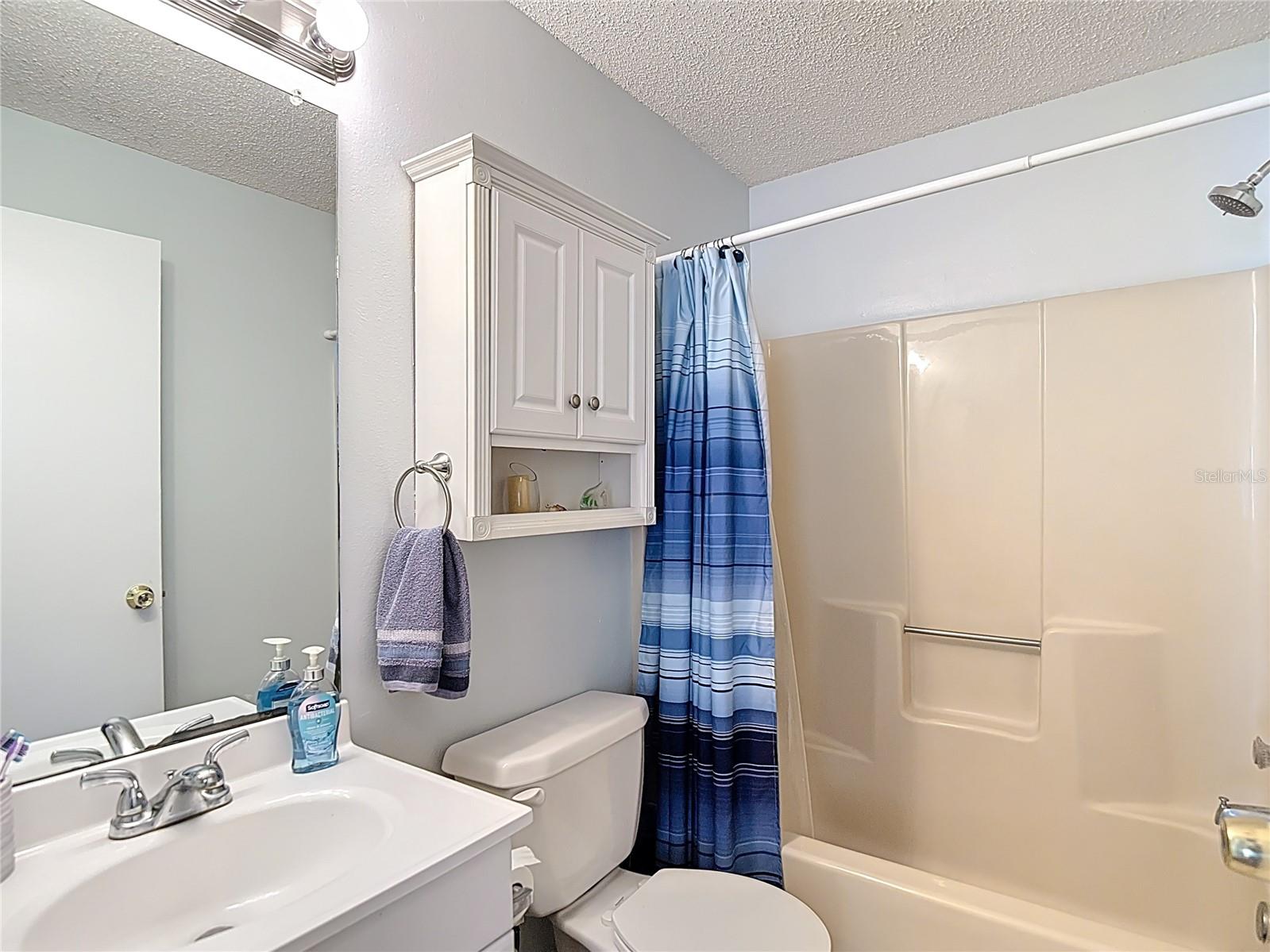 Full Spare Bathroom