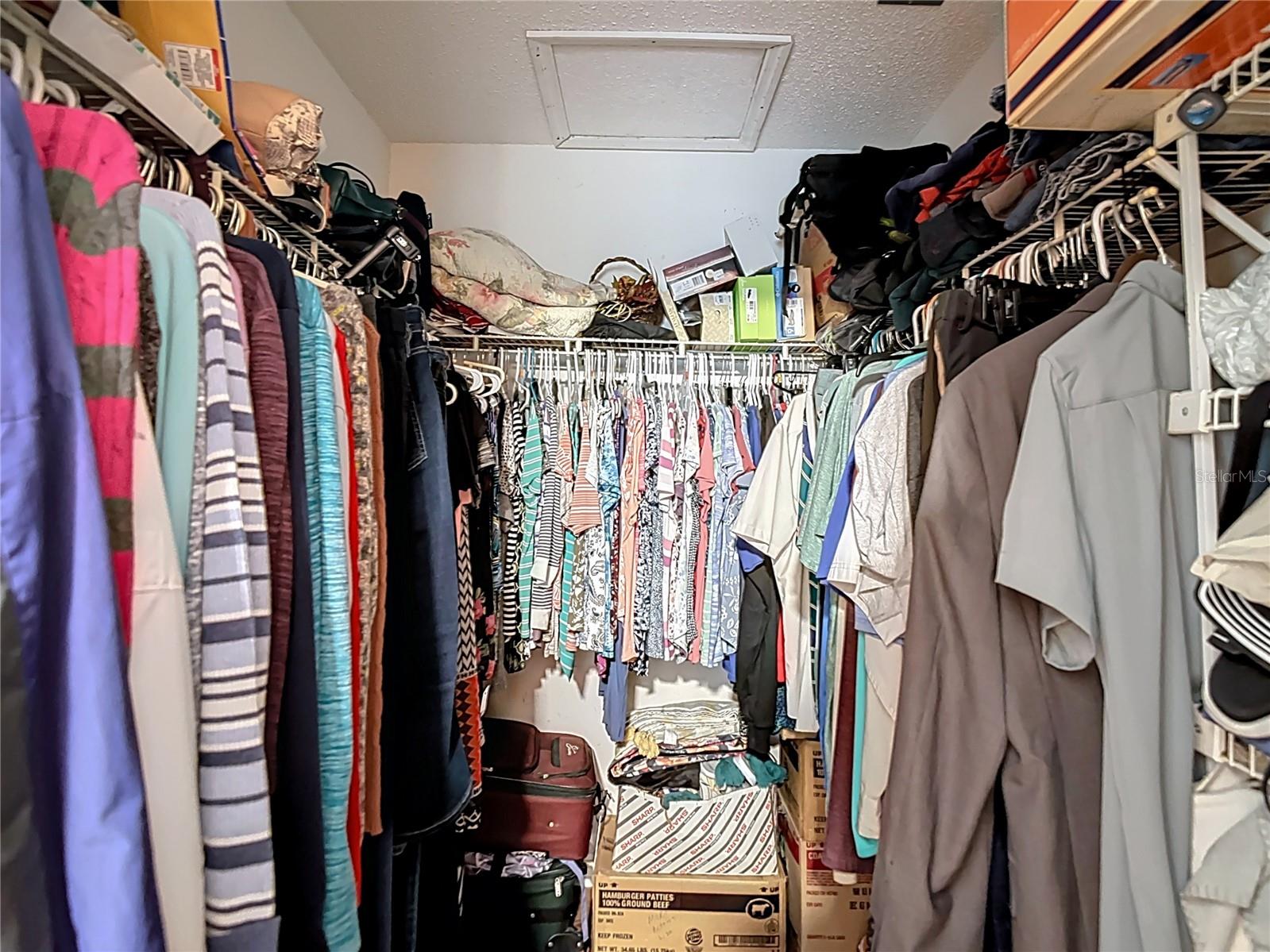 Master Walk-IN Closet