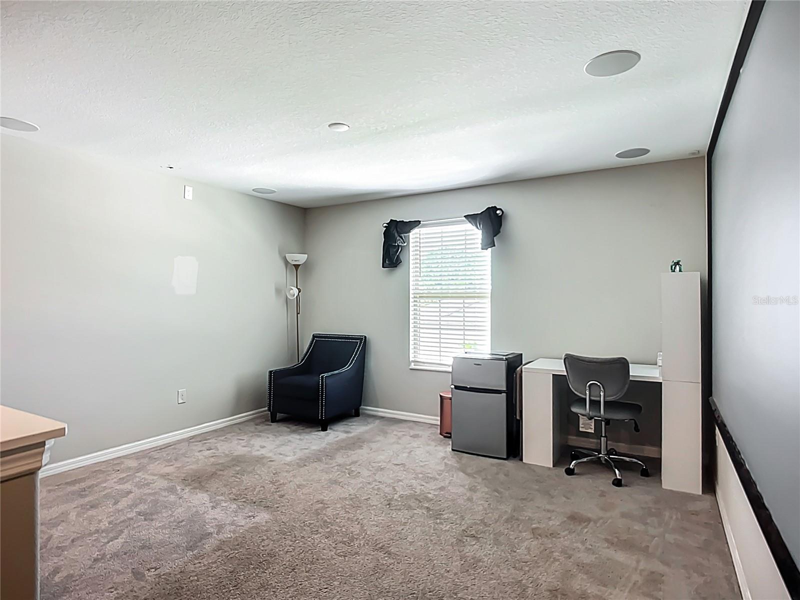2ND FLOOR LOFT