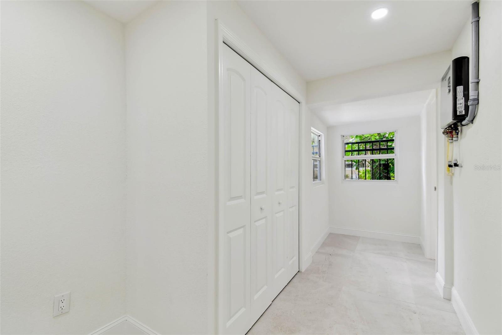 washer/dryer hookups in closet