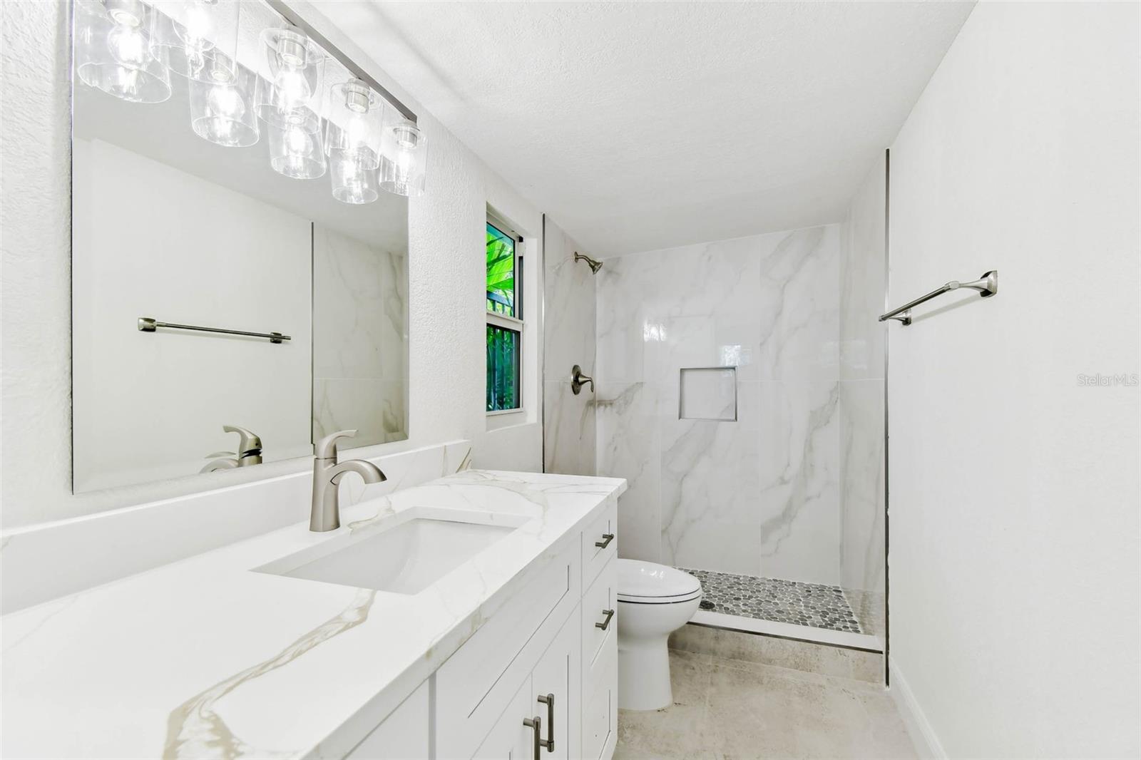 guest bathroom 1