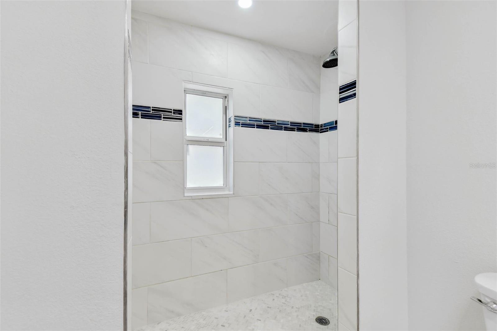 guest bathroom 2