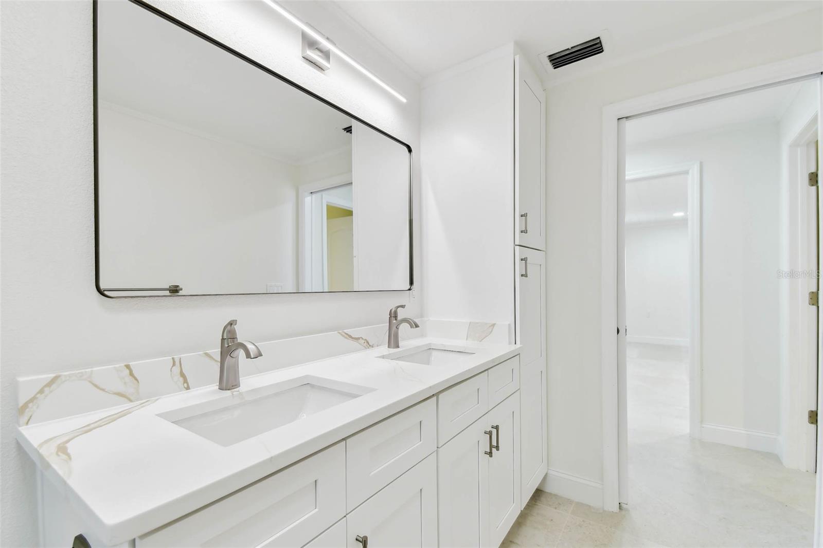 guest bathroom 2