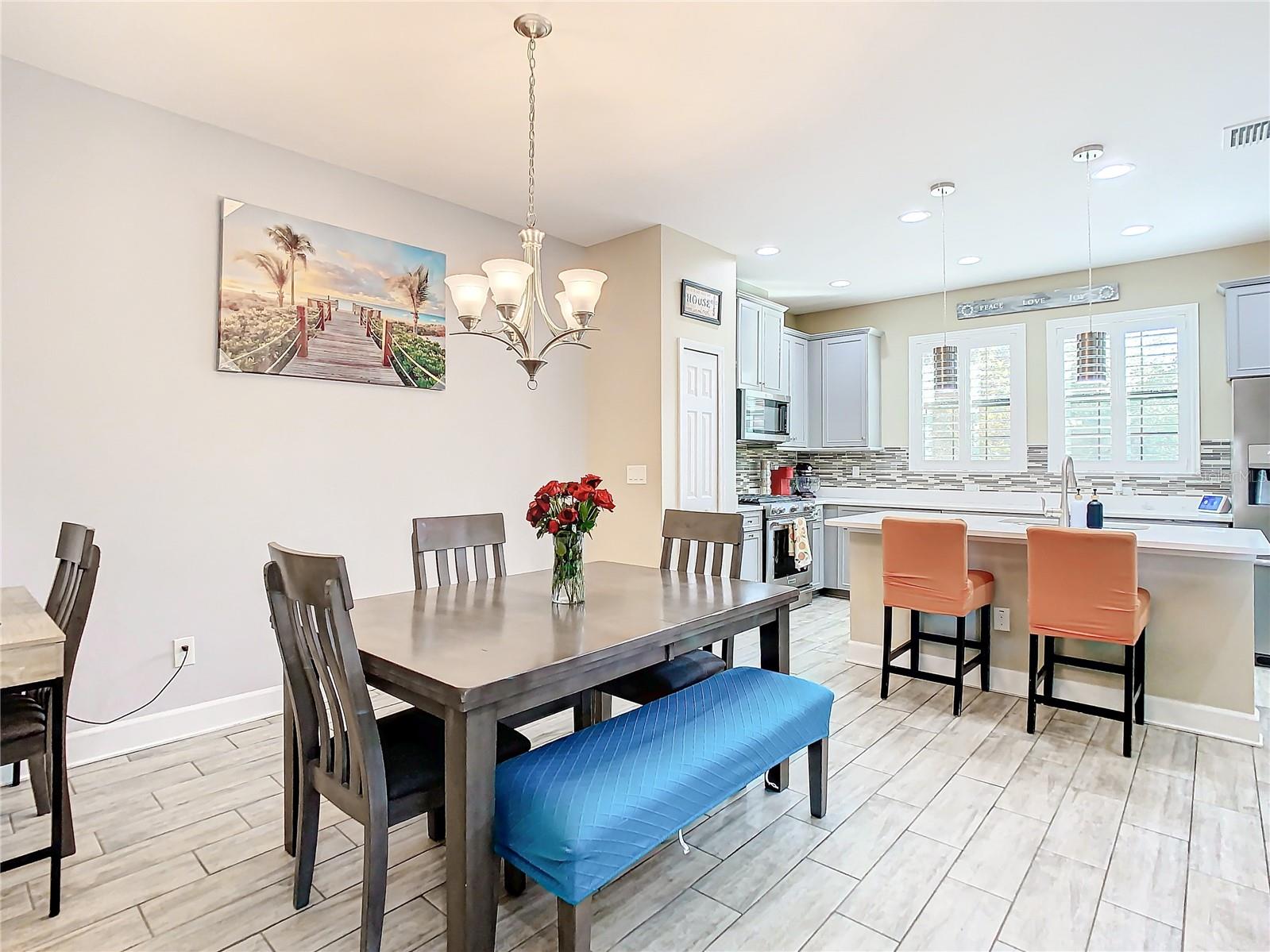 DiningRoom