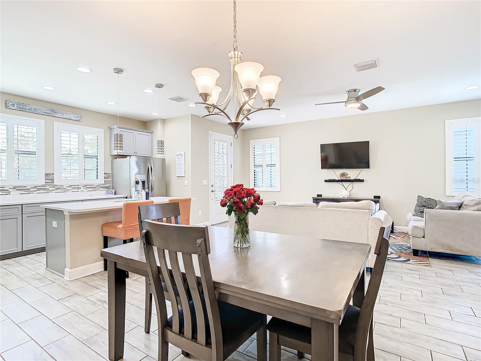 DiningRoom