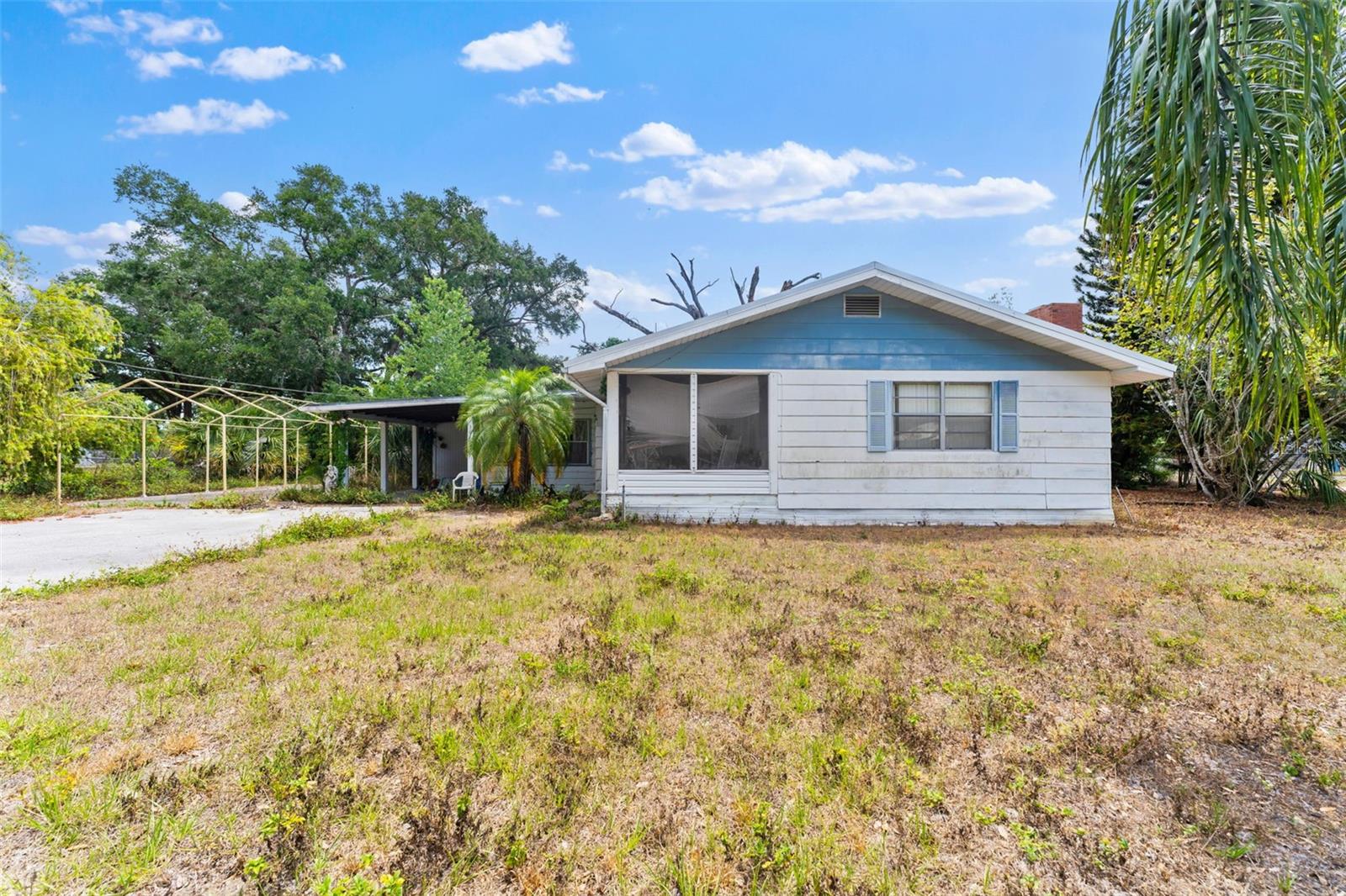 Large Front Yard!