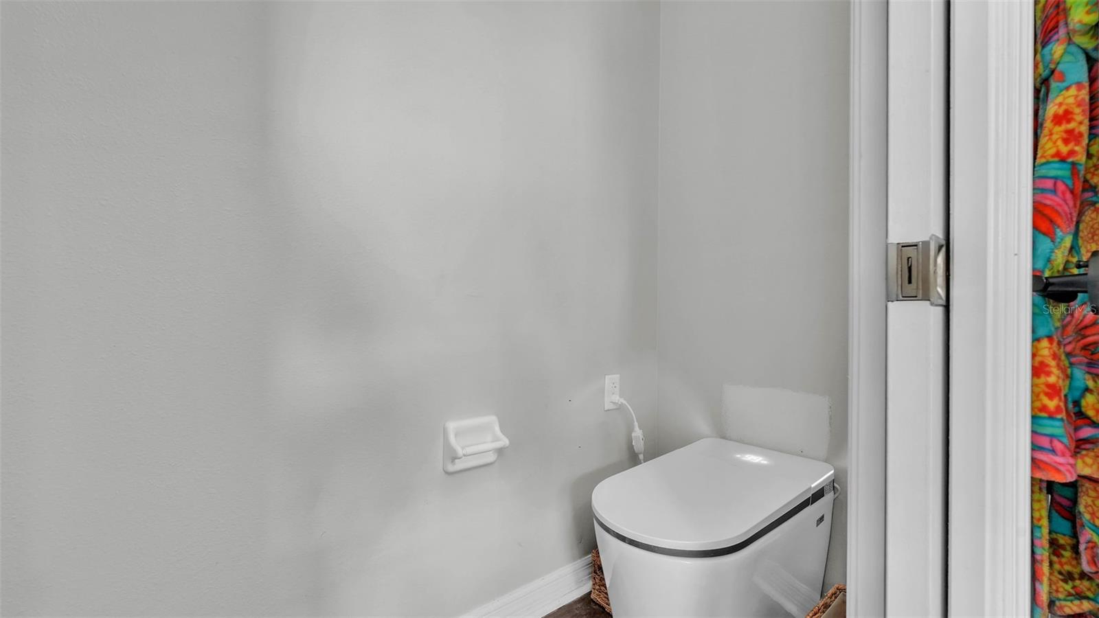 Tankless toilet
