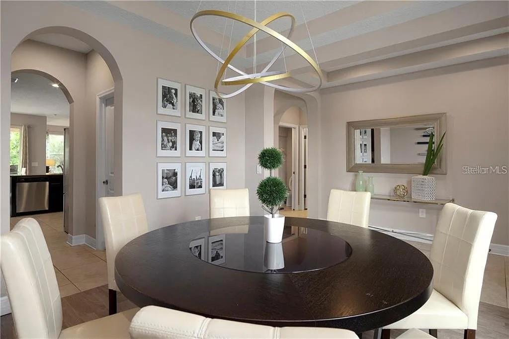 Formal Dining/Sitting Room