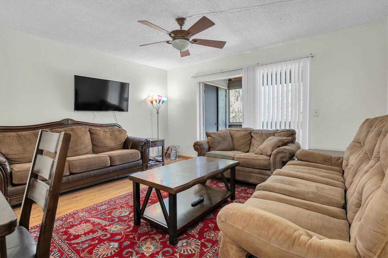 Living Room/ Dining Room/ Kitchen Combo