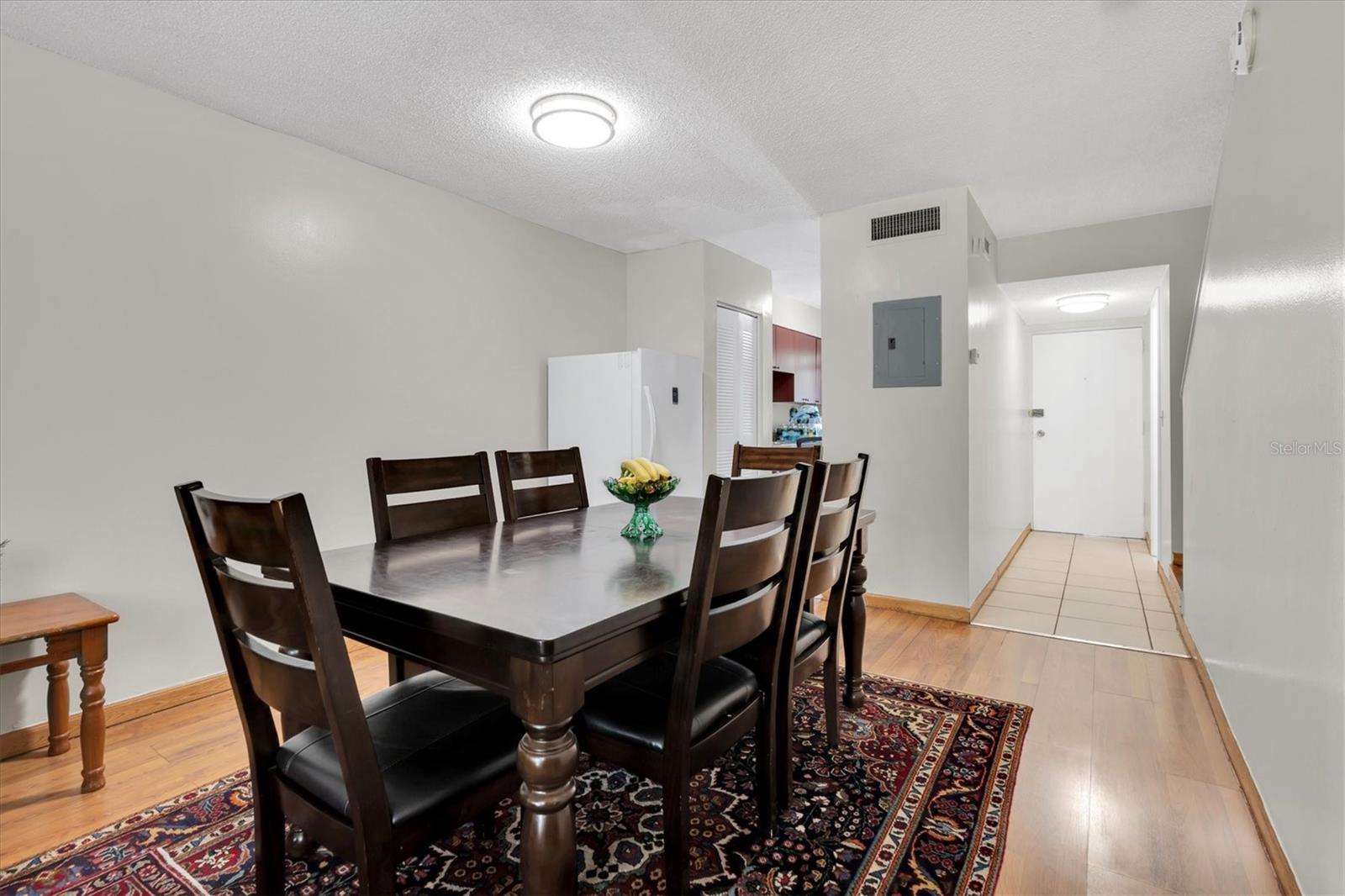 Living Room/ Dining Room/ Kitchen Combo