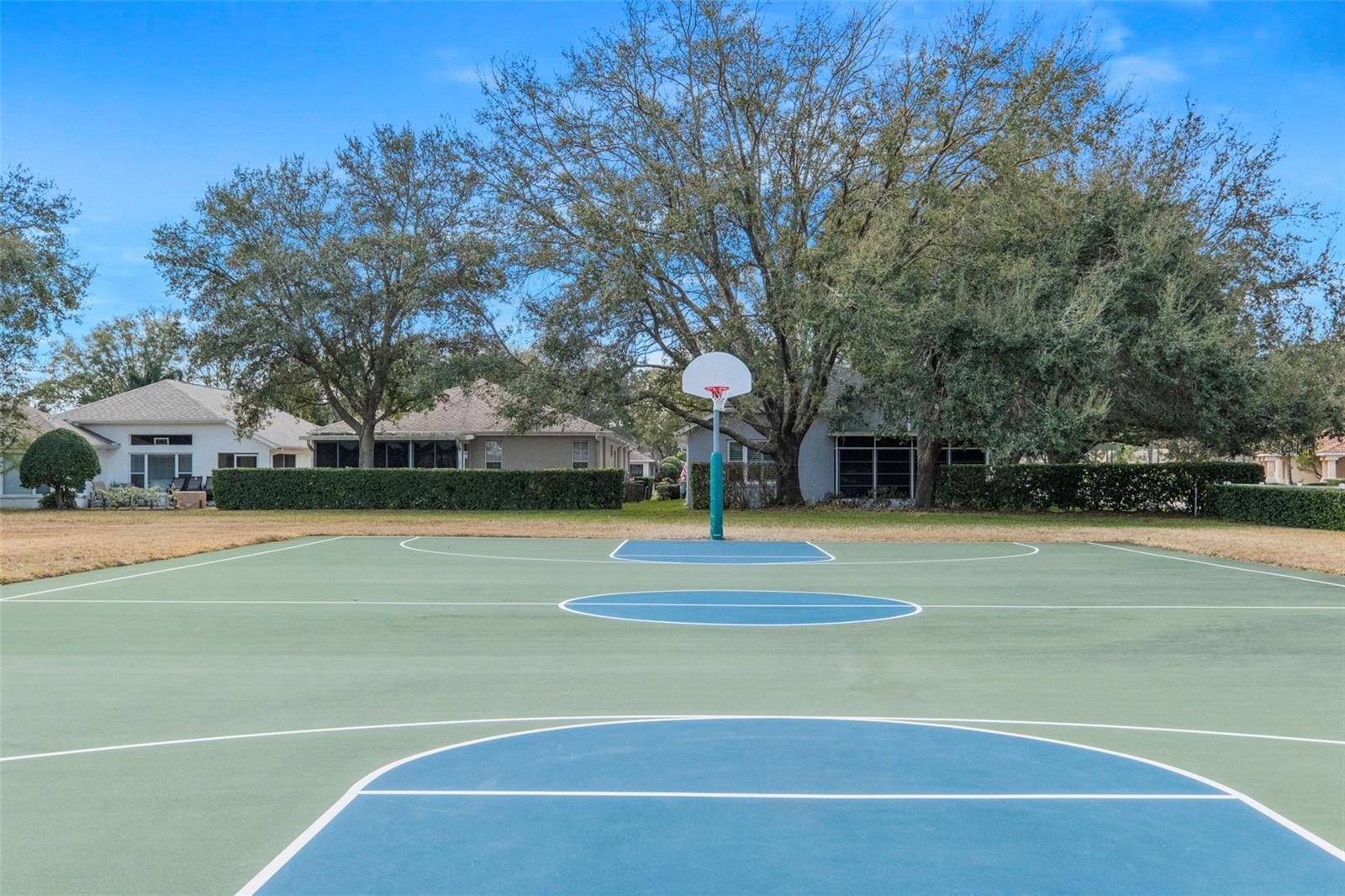 Basketball Courts (Community)