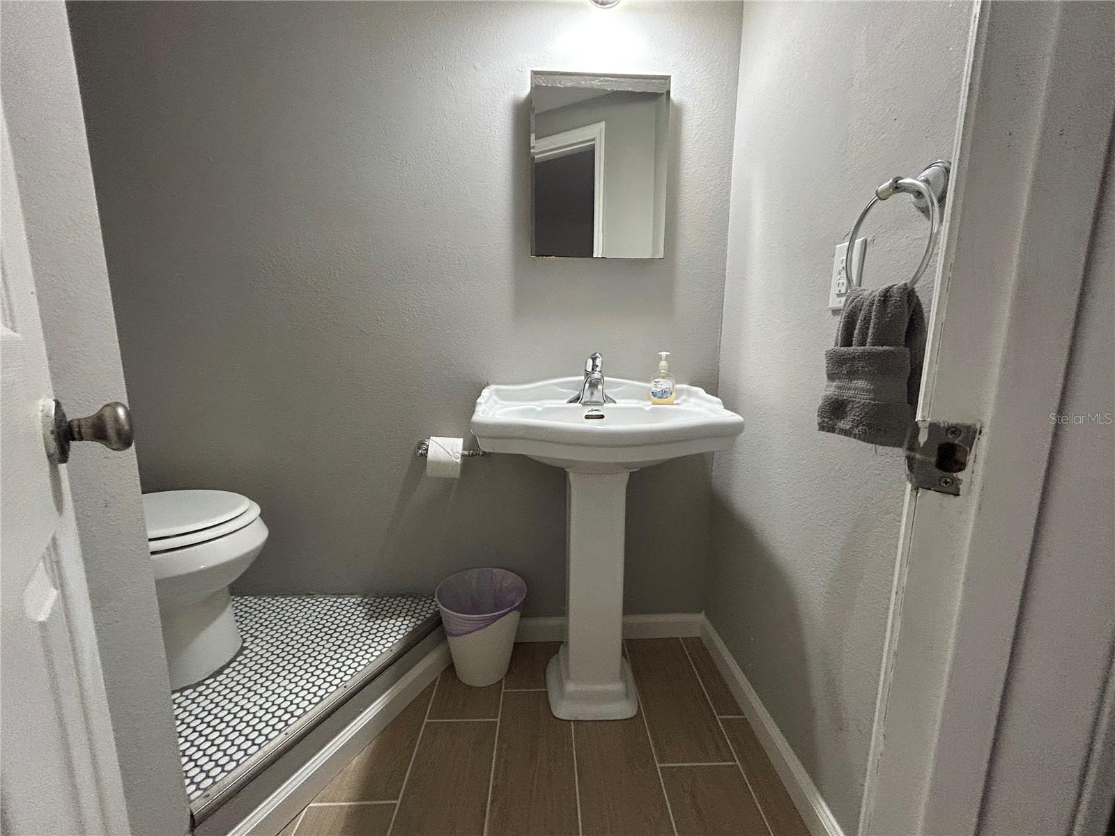 Lower unit