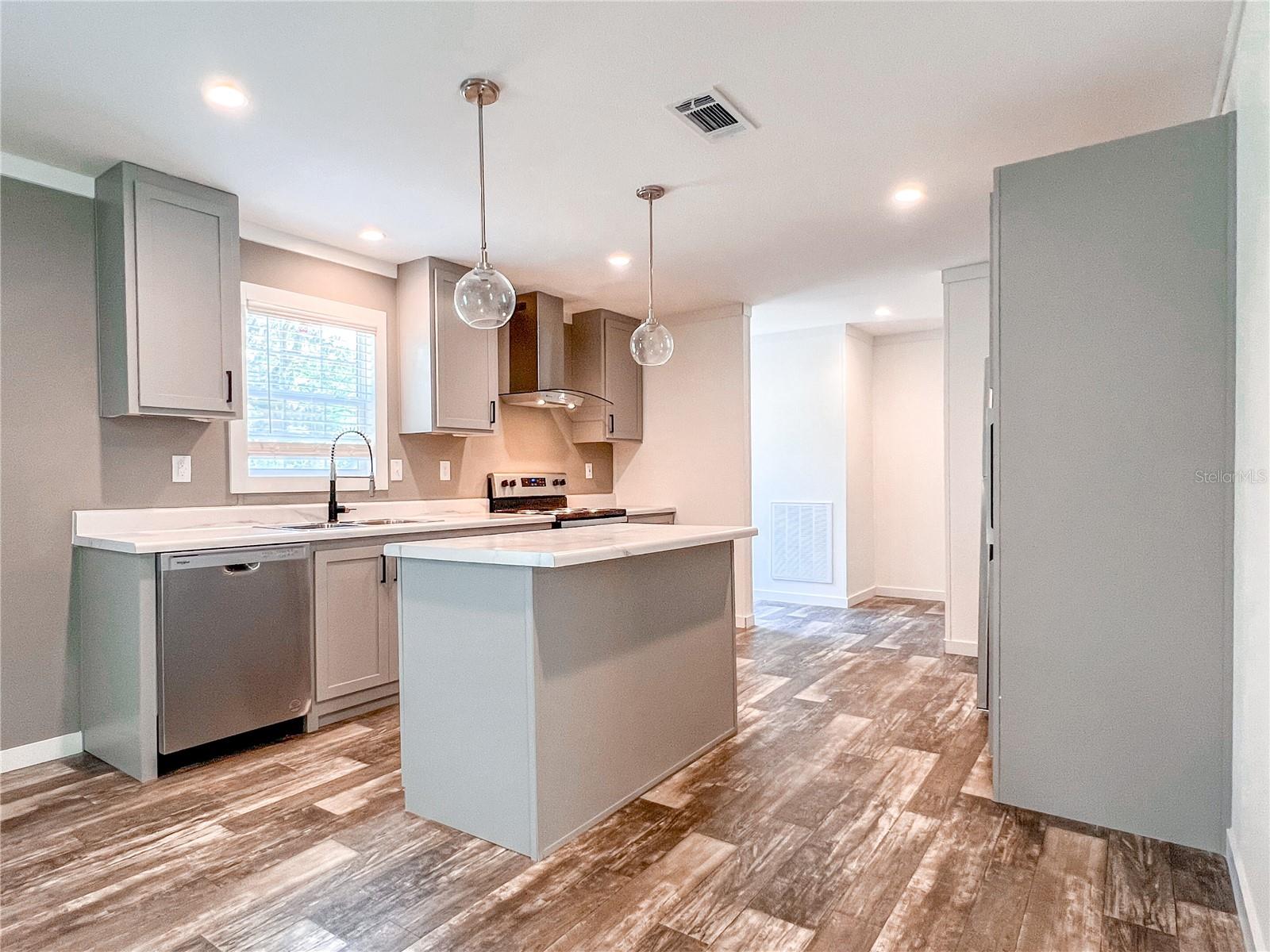 Spacious modern kitchen