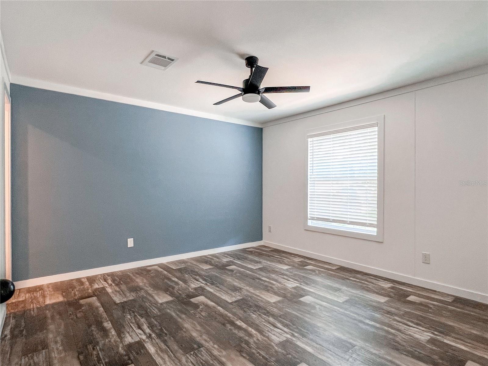 5th bedroom - the largest after the master bedroom. On the opposite side of the home.