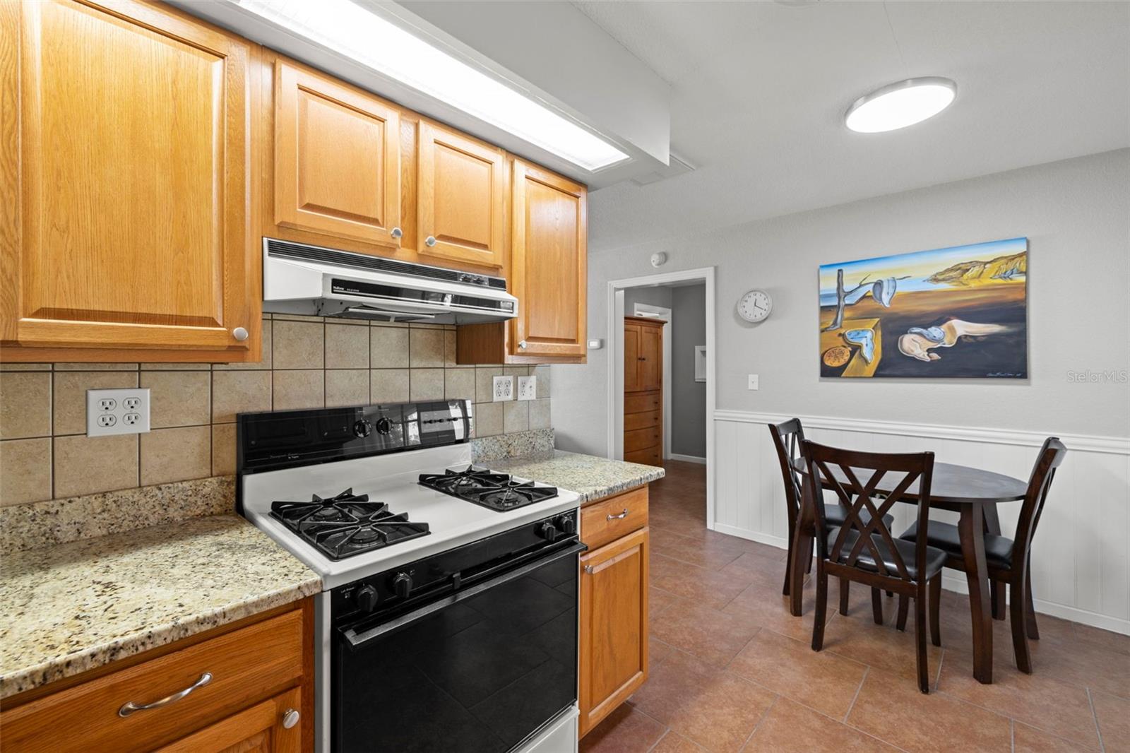 Kitchen with eat-in area