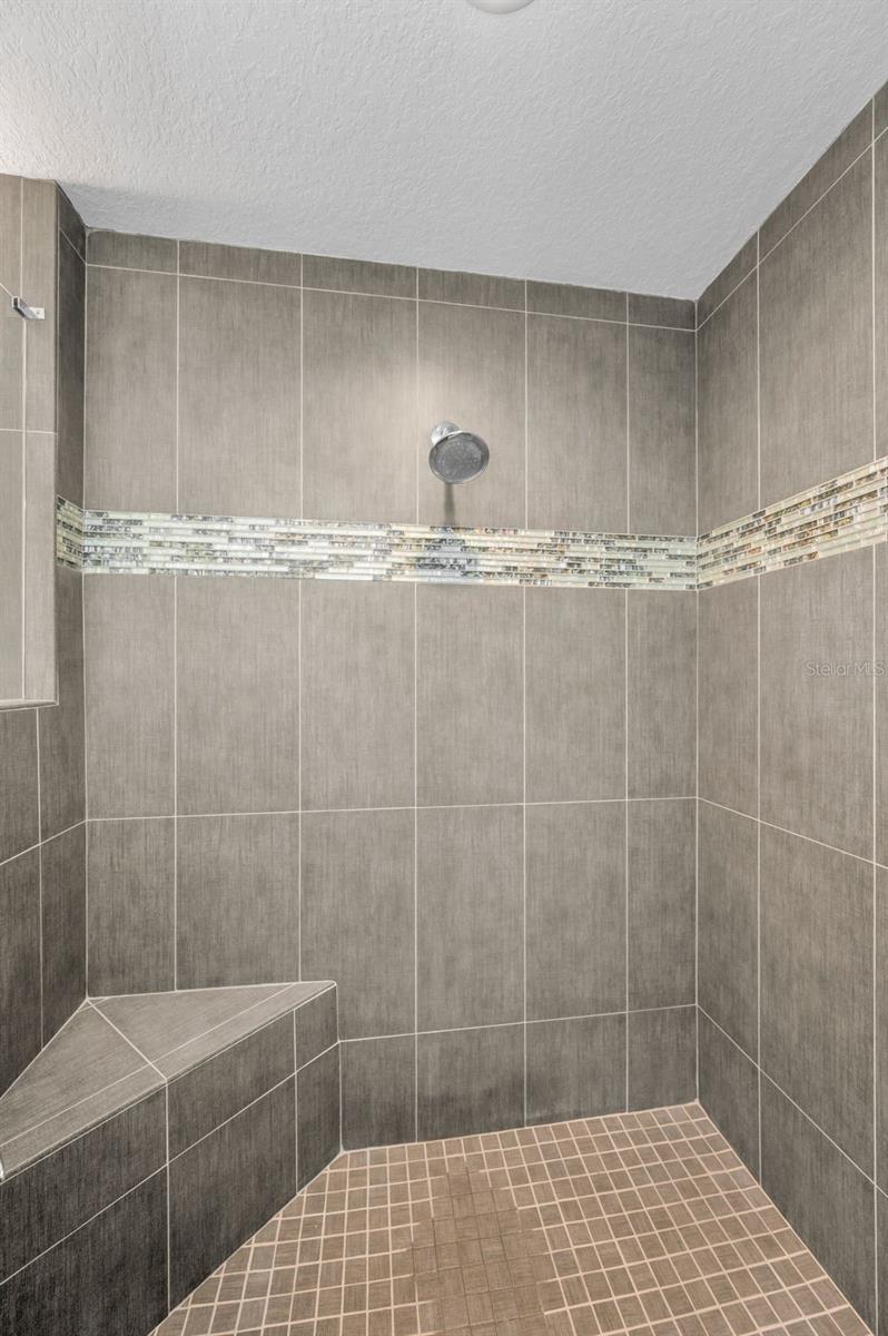 Wonderful tiled shower!
