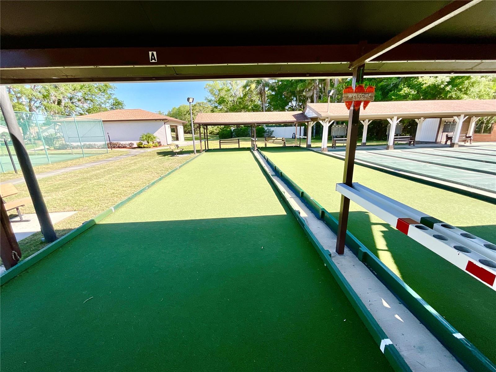 CLUBHOUSE
