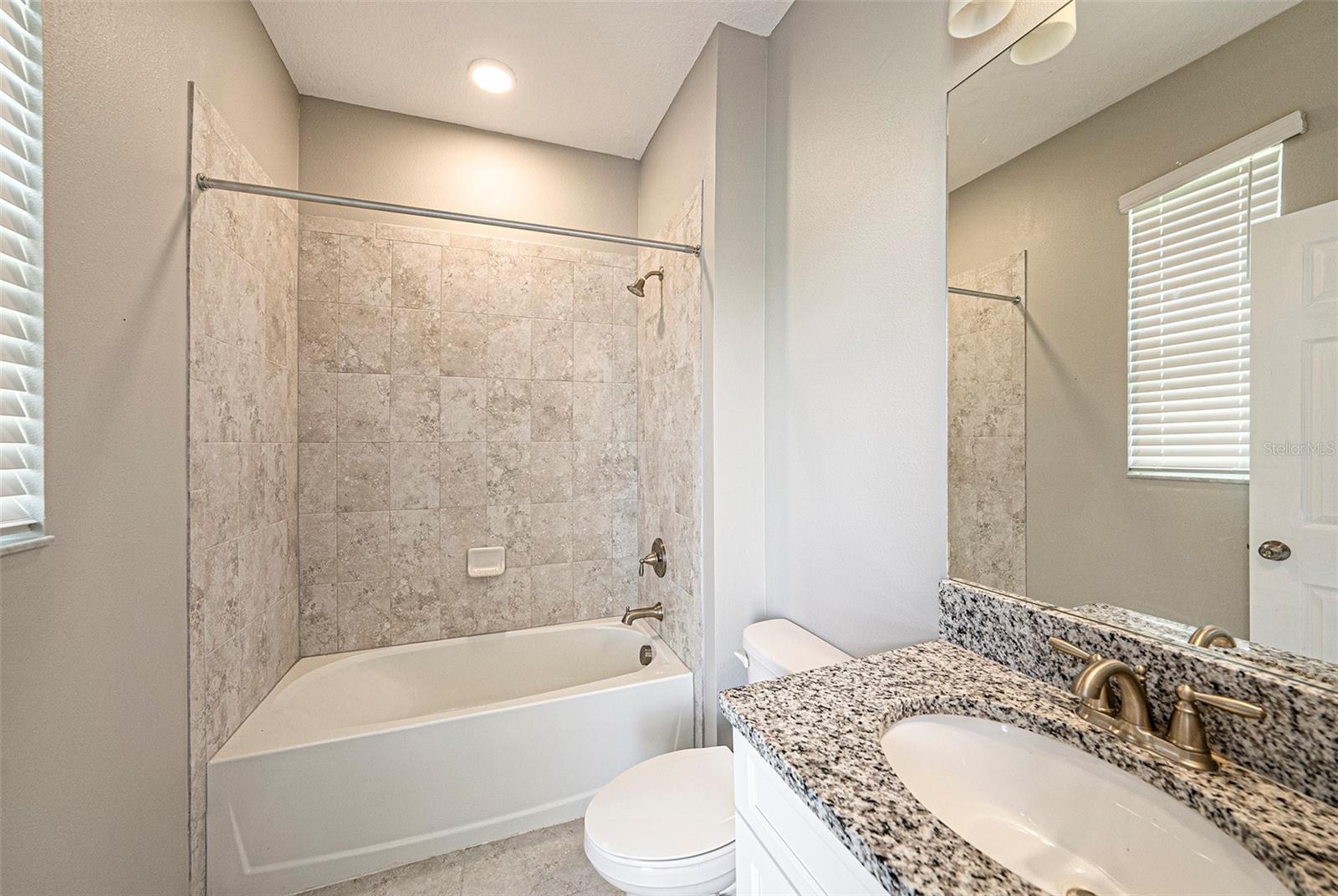Full bath 1st floor