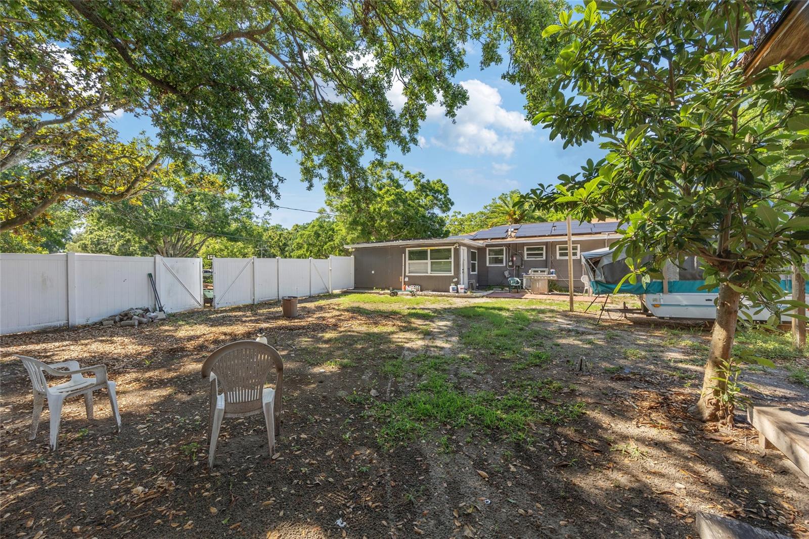 TB8382661