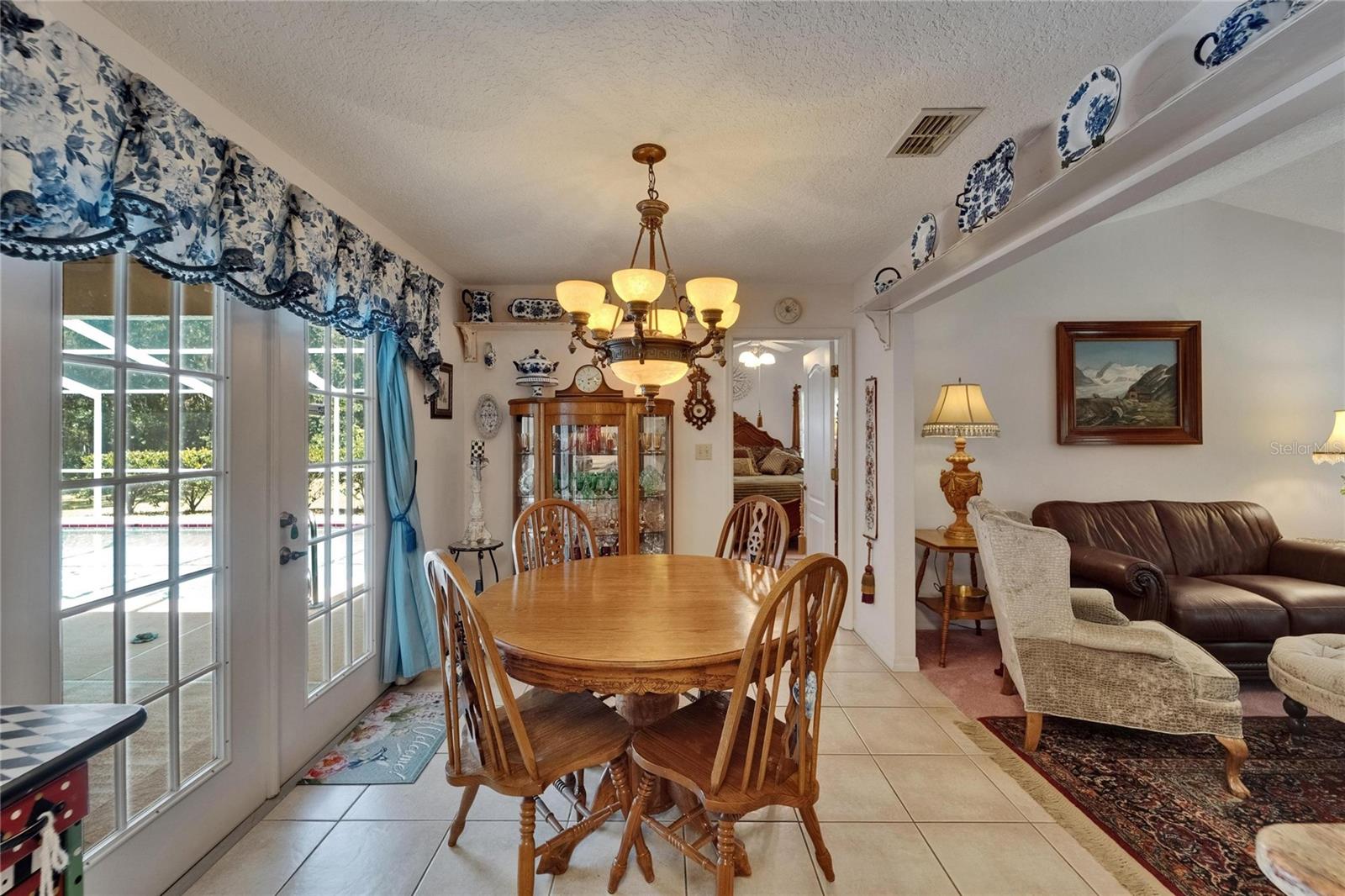 Breakfast Nook