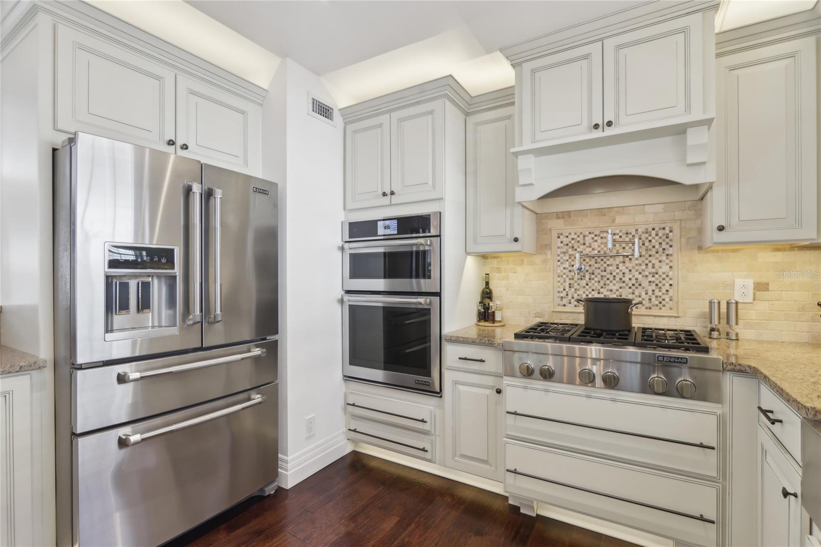 Touchscreen convection microwave.