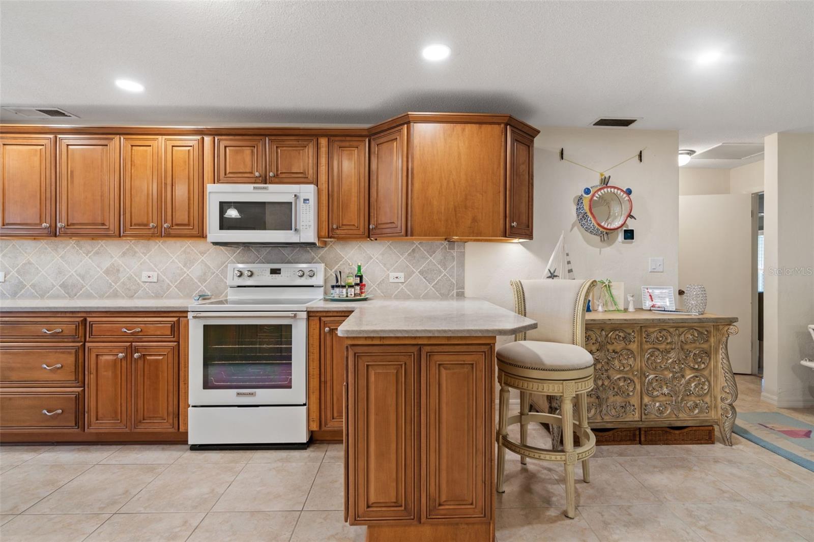 Kitchen - Island Seating