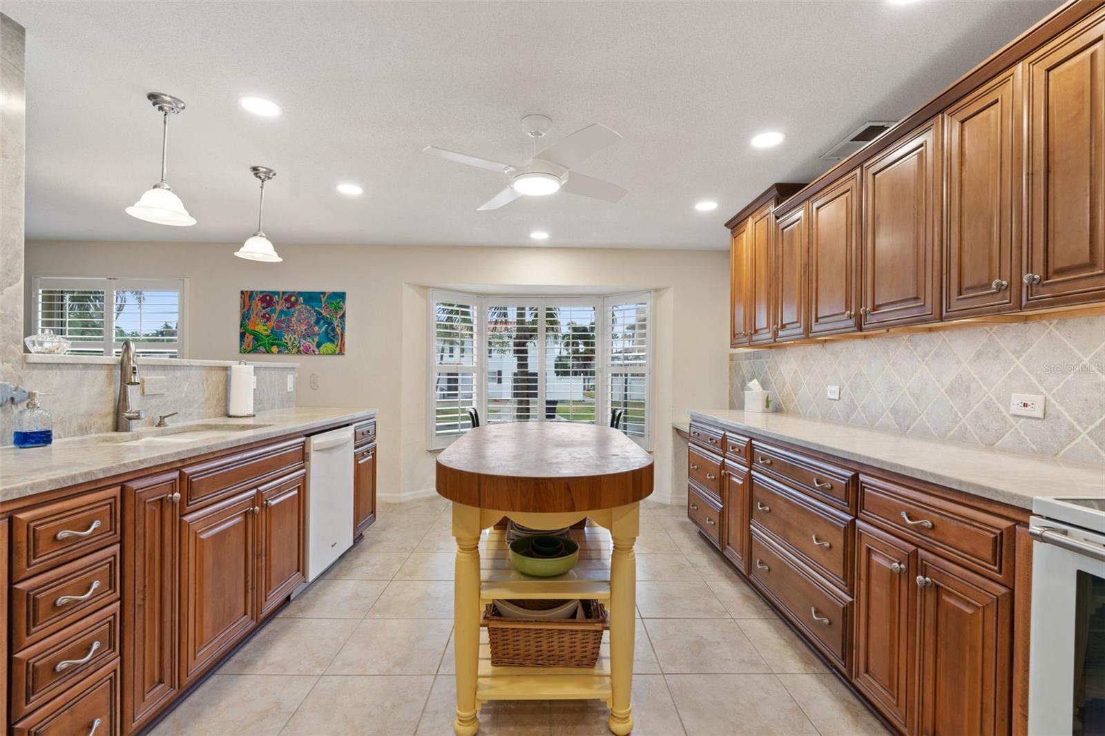 Kitchen (Butcher Block Island)