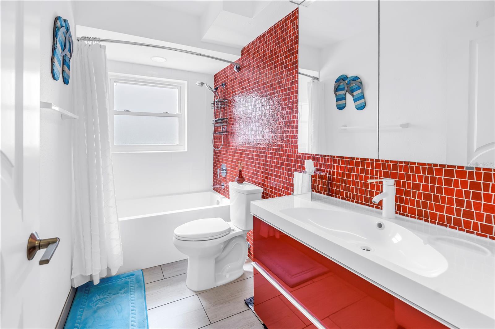 Guest bathroom.