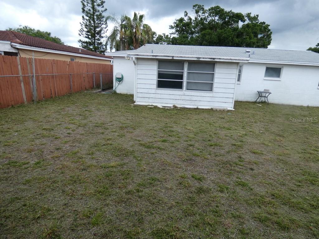 Fenced Back Yard, No Power Lines:)