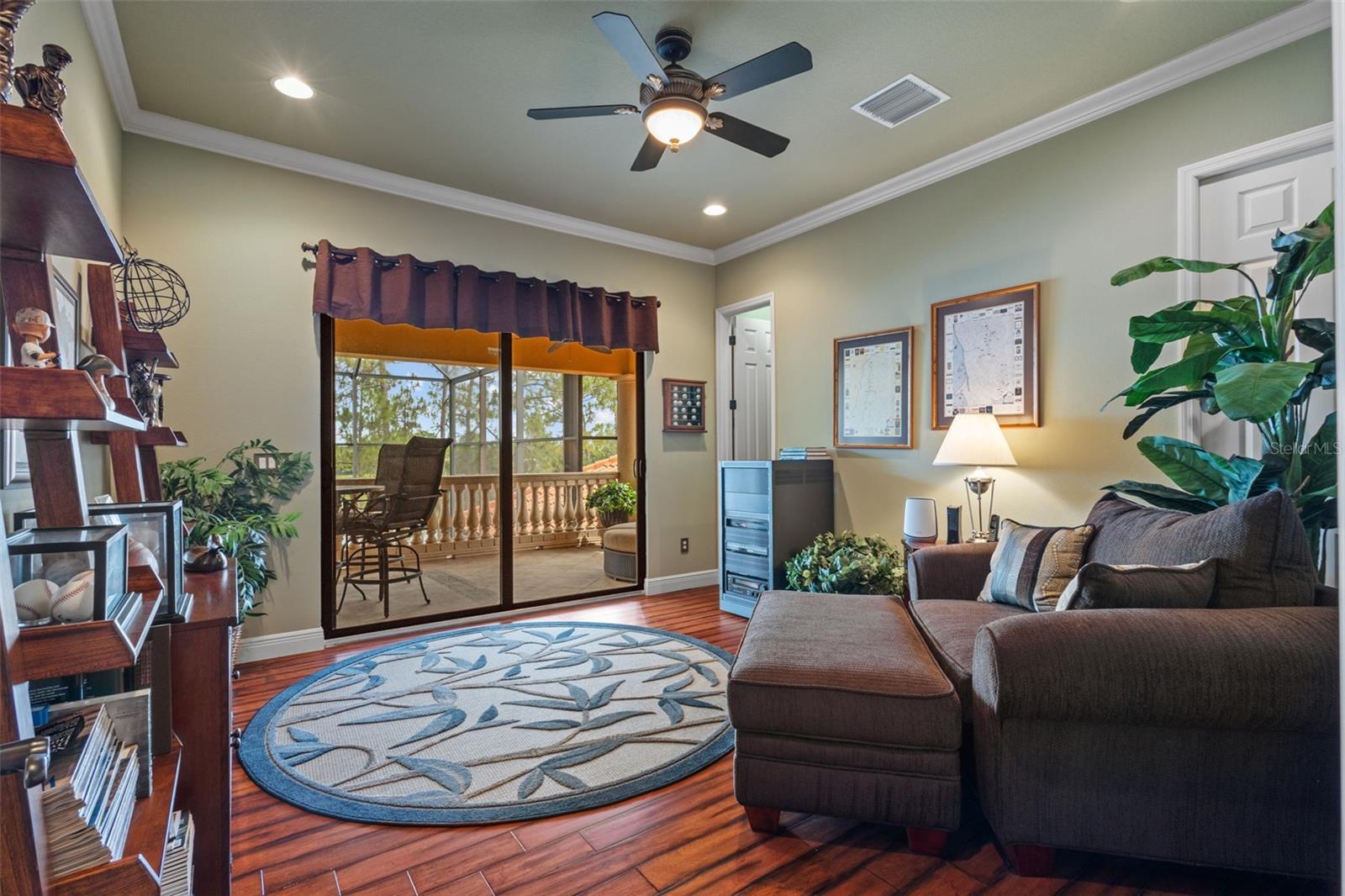 Second floor guest room.