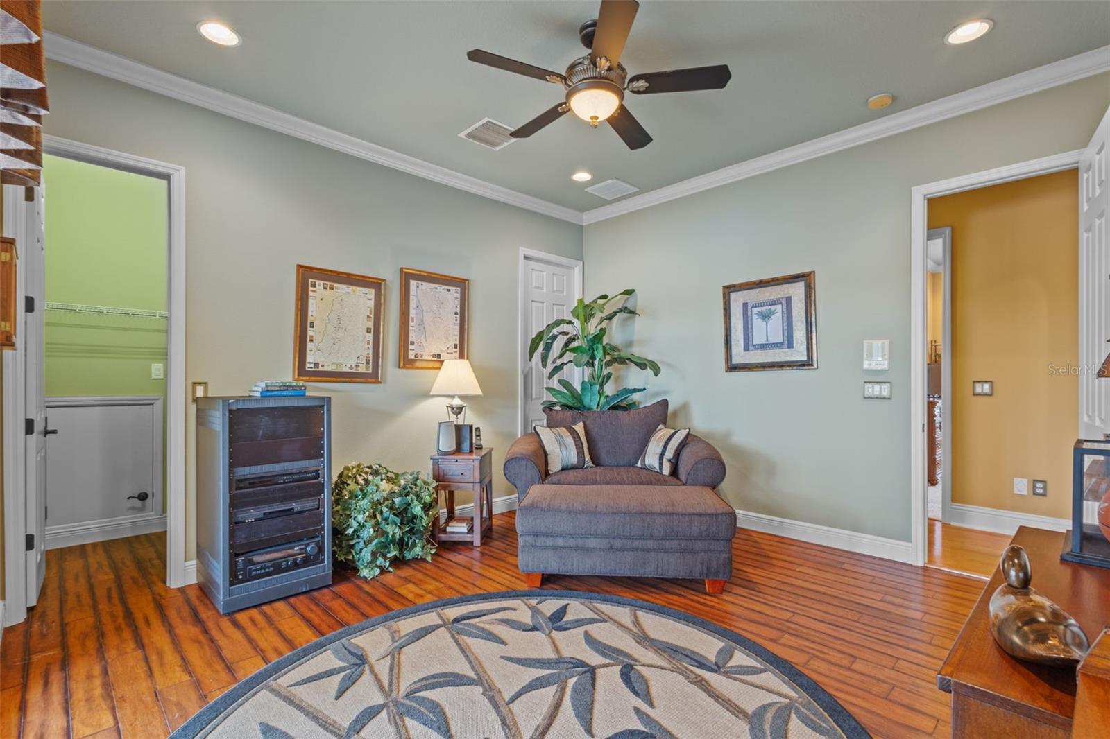 Second floor guest room.