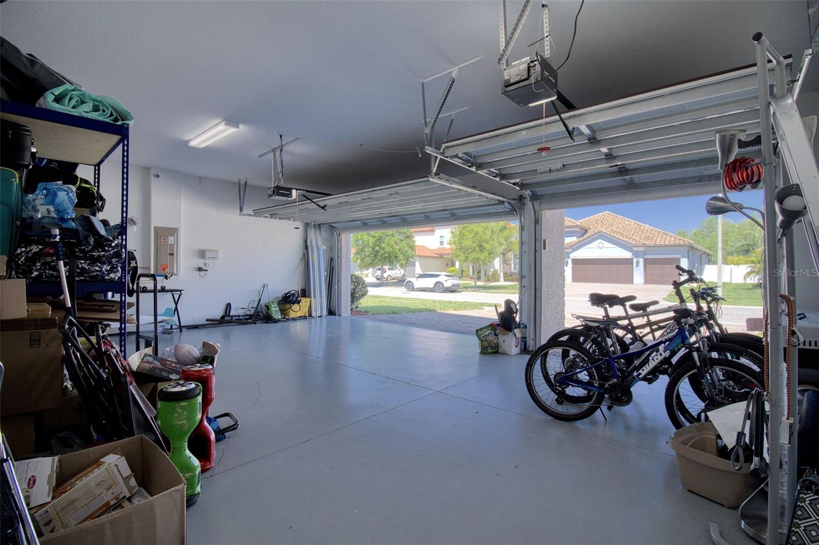3-Car Garage