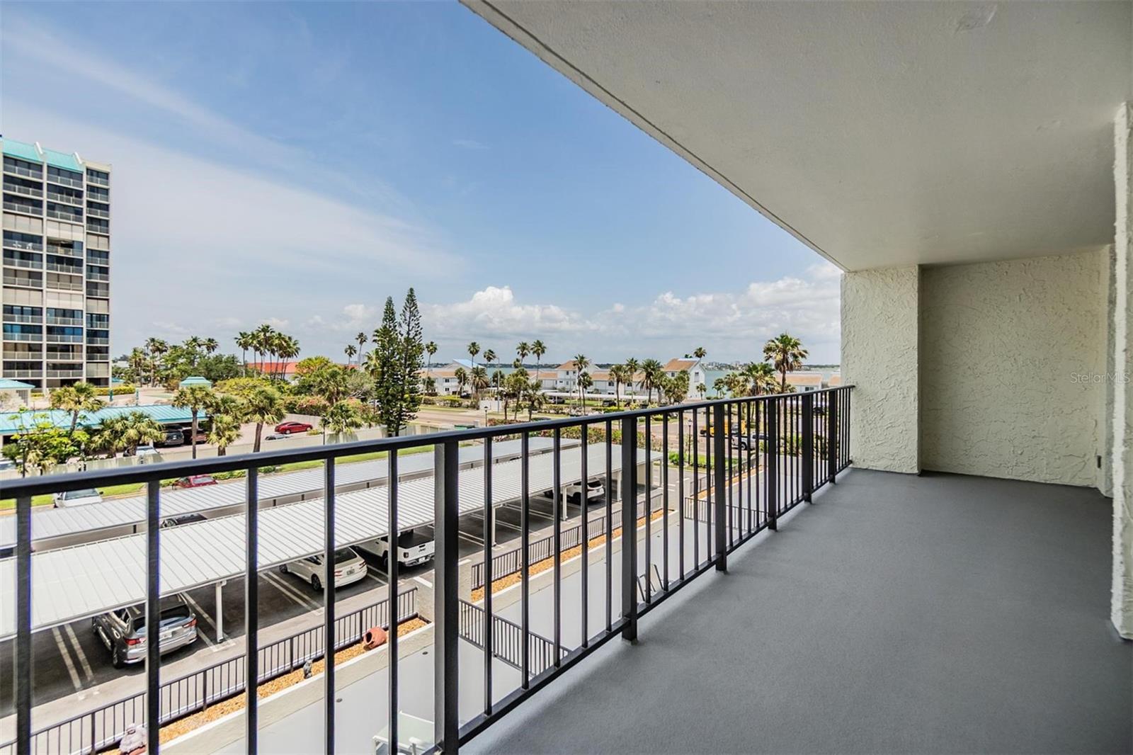 Balcony/Porch