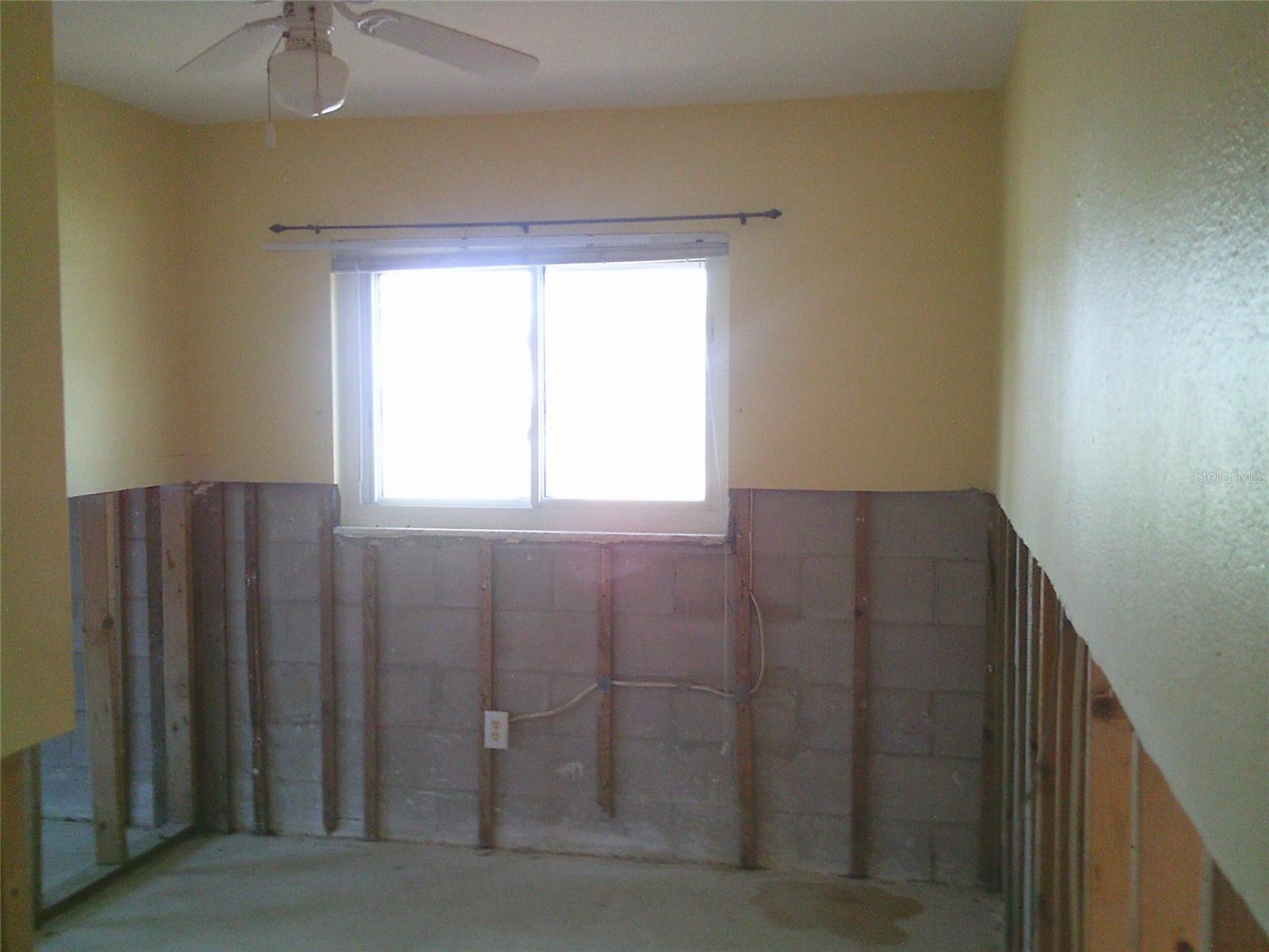 Secondary bedroom