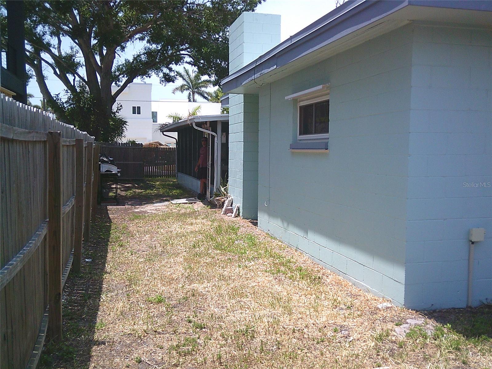 Fully fenced yard with 2 access gates