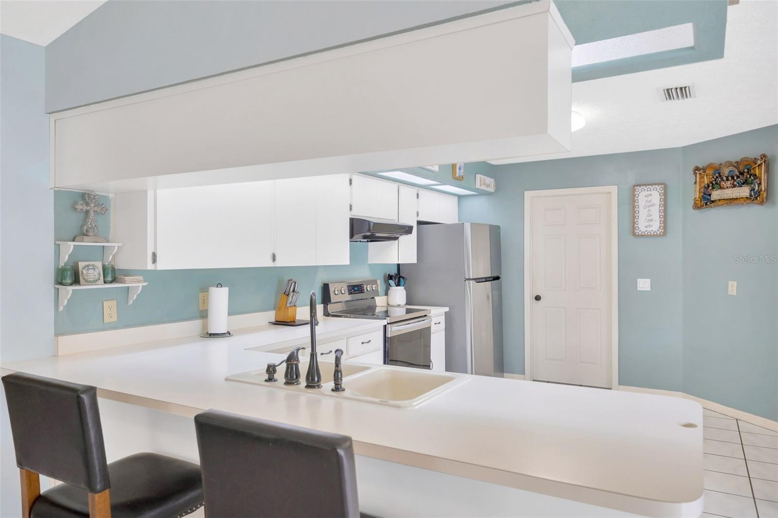 Breakfast Bar