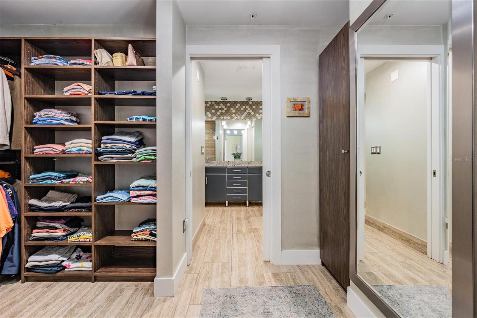 Walk in Closet