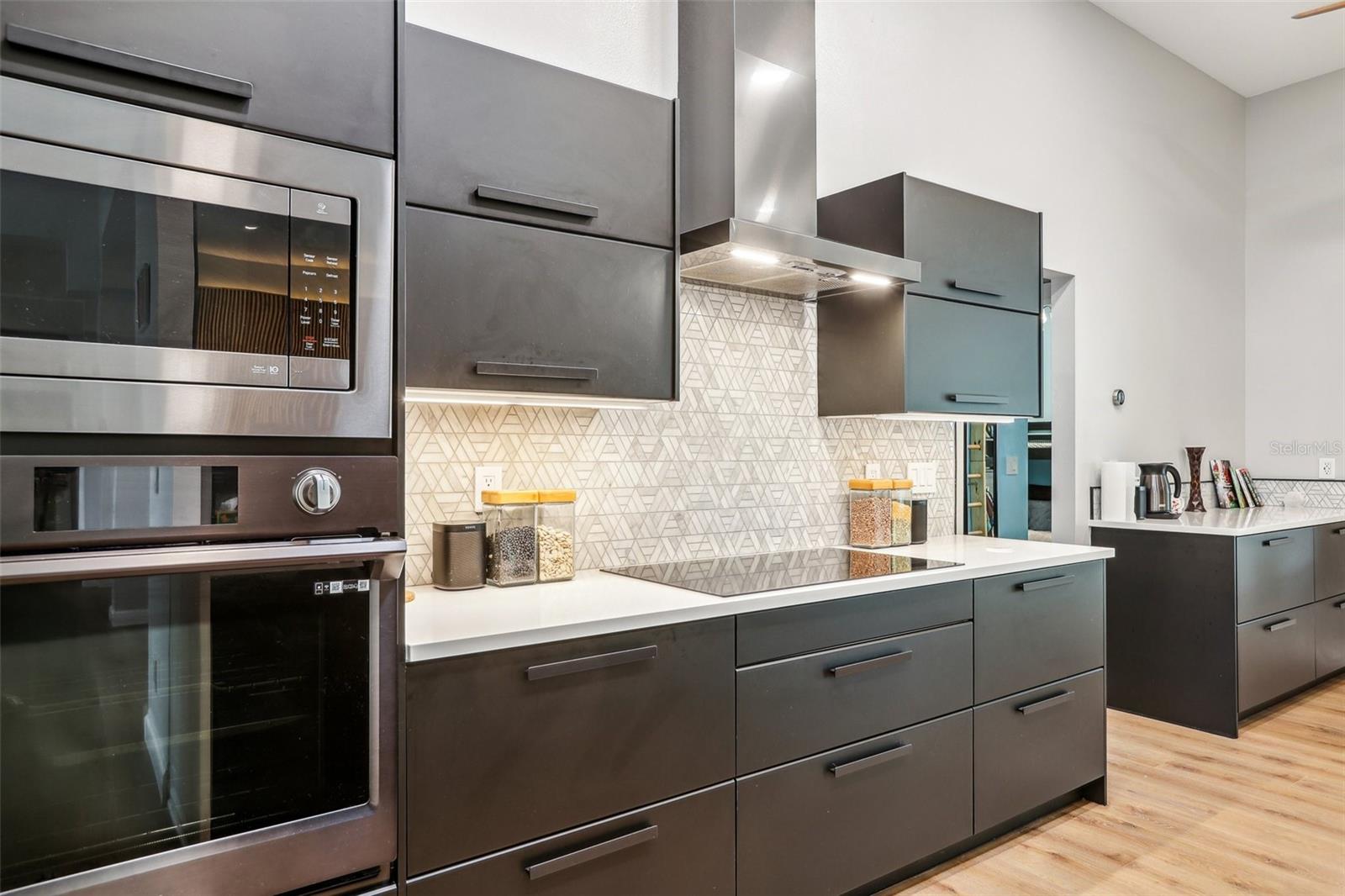 Double convection oven