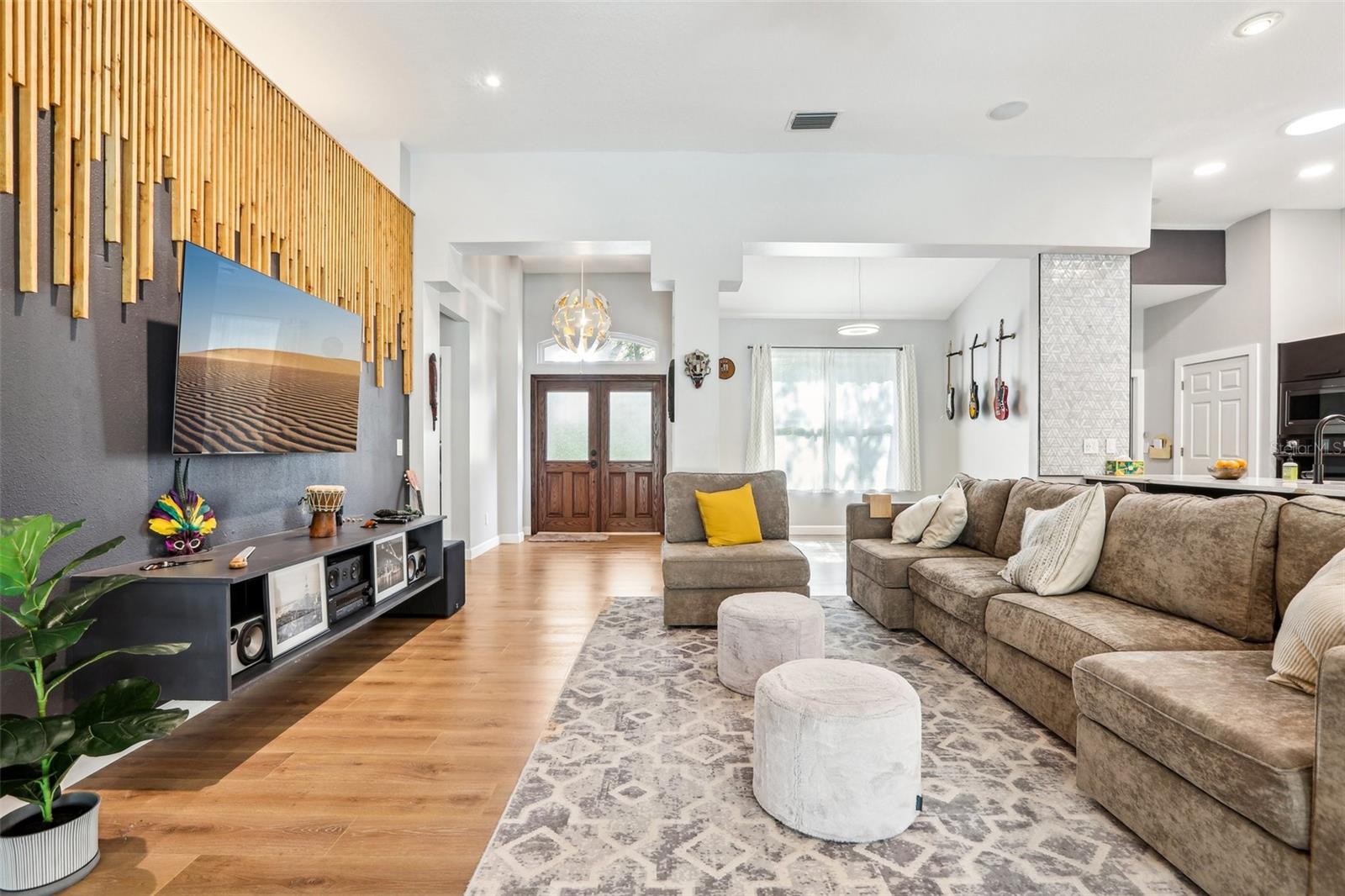 Family Room w/custom accents