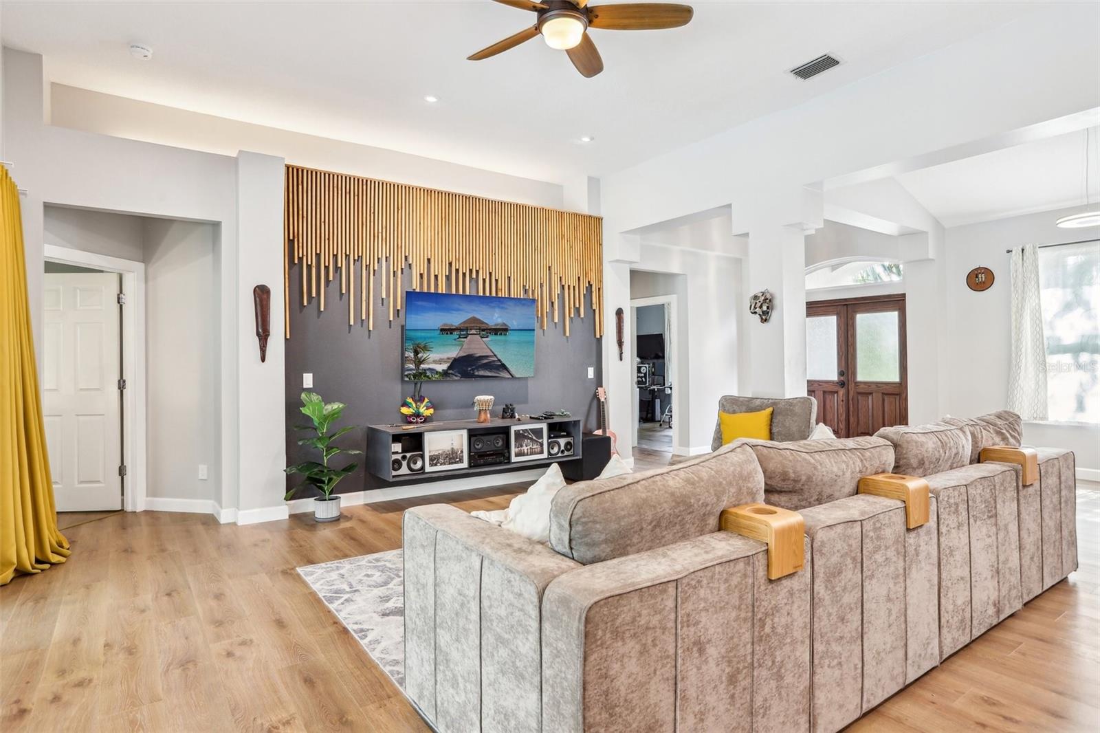 Open floor plan for entertaining