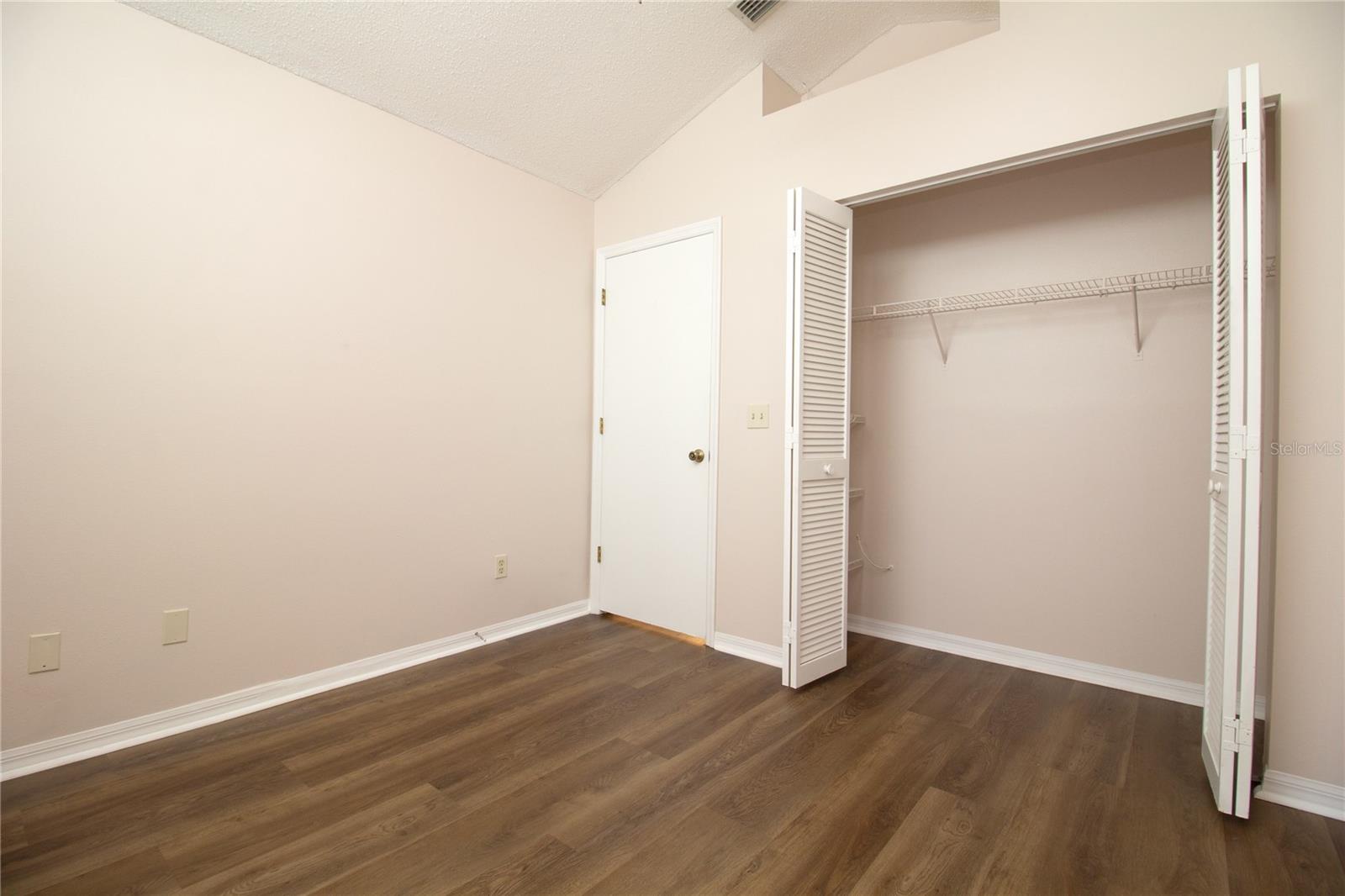 Bedroom 1 - Secondary View