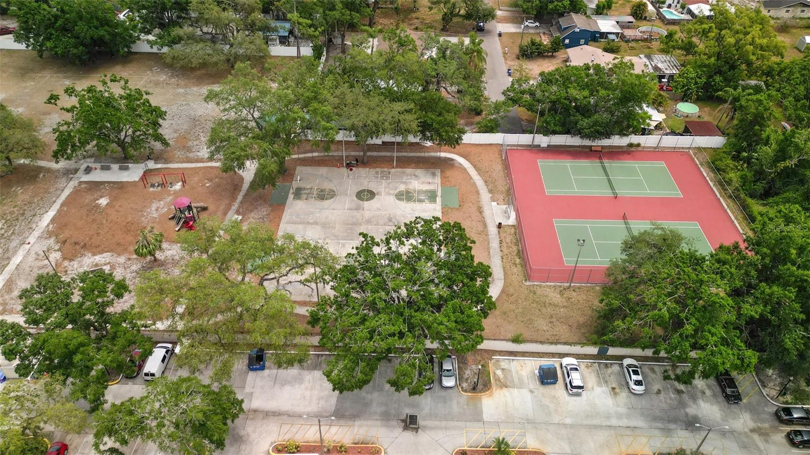 TB8383119